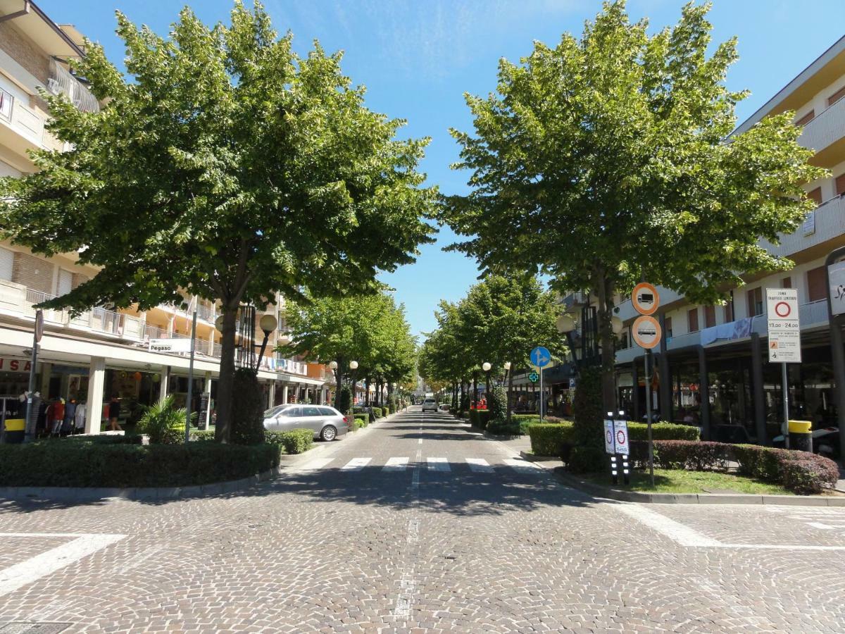 Isola Clara - Appartamenti Bibione Zewnętrze zdjęcie